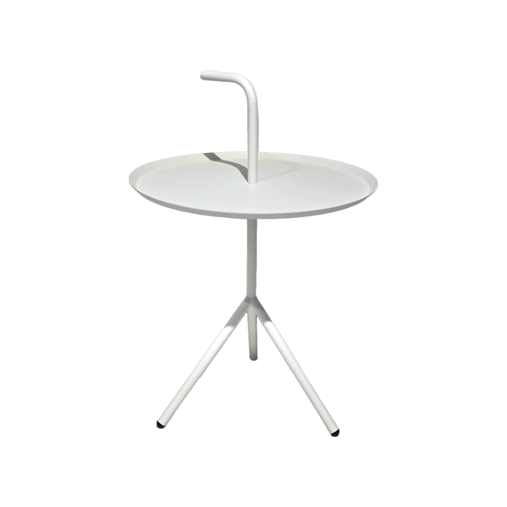  MESA DE ESQUINA MOD. 508- ESTRUCTURA METAL & TOPE COLOR BLANCO- MEDIDAS: 18" DE DIAMTERO X 20" DE ALTURA