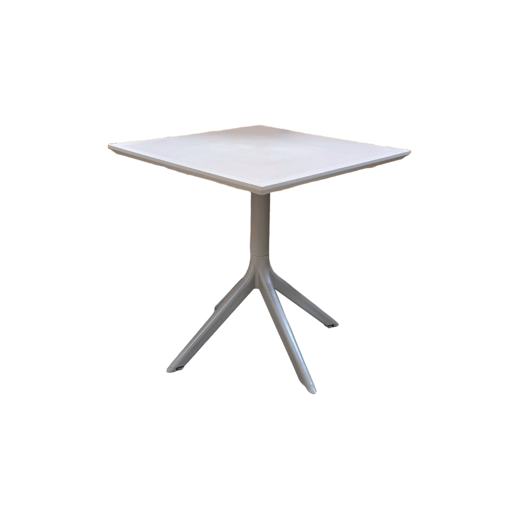 MESA MULTIUSO MOD SILVIA TOPE SOLIDO -BASE MOD.RITA EN POLIPROPILENO - COLOR CAPPUCCINO - MEDIDAS: 32"X32" PULGADAS-  PROTECCION UV- USO EXTERIOR O INTERIOR